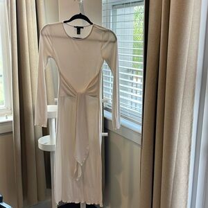 White knitted bodycon dress